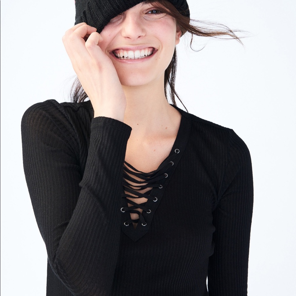 Aero Seriously Soft Love This Lace Up Front Long Sleeve Ribbed Top Tee Black 🖤